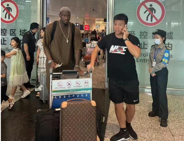 九游体育-马尔康回归三镇也纠结 如何抉择中超亚冠外援策略